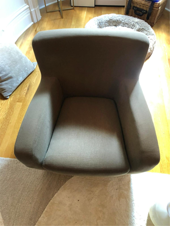 Dining Chairs Cleaning NYC Services Your dining chairs are as good as new with the help of New York professional cleaning service and its best organic solutions.